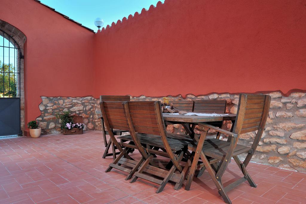 Masia Casa Roja Banyeres del Penedes Exterior photo